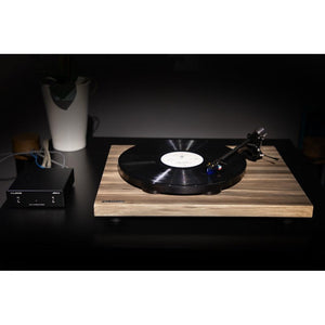 Auris – JAZZ – Turntable