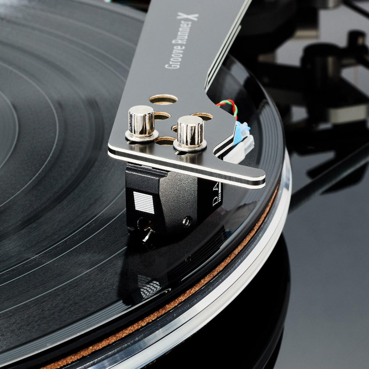 Vertere - DG X Dynamic Groove - Record Player