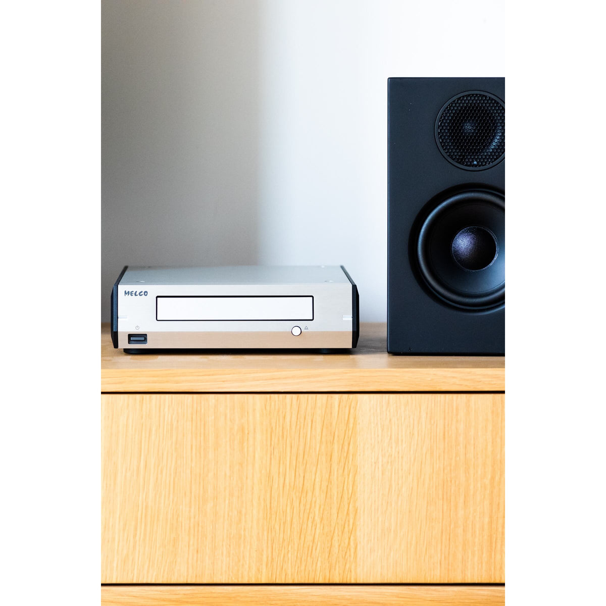 Melco - D100 - USB Optical Disc Drive - WELLINGTON STORE